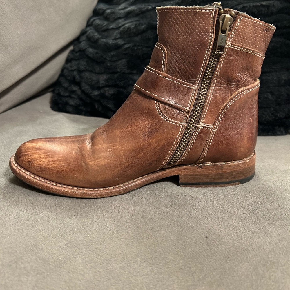 BED STU Becca Buckle Boot Size 6.5 Tan Rustic Leather Dual Zipper Ankle - Picture 8 of 14